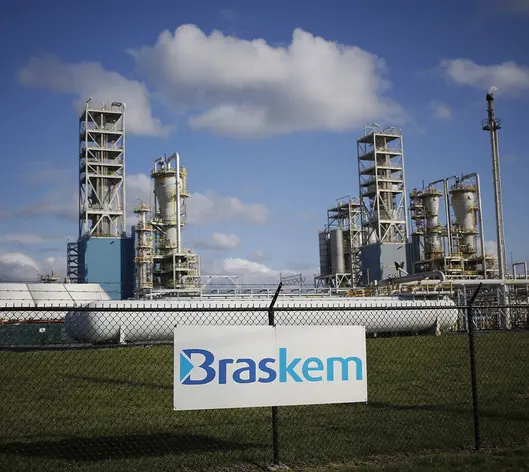 Ação da Braskem cai mais de 30% nesta semana Ação da Braskem cai mais de 30% nesta semana