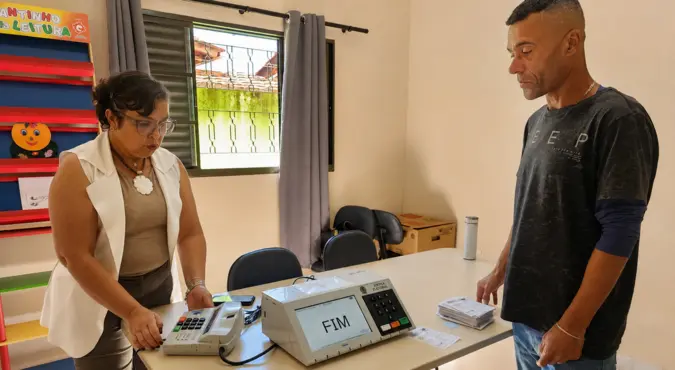 Equipamentos sociais de Araxá recebem visitas do Cartório Eleitoral com orientações sobre as Eleições 2026 Equipamentos sociais de Araxá recebem visitas do Cartório Eleitoral com orientações sobre as Eleições 2026