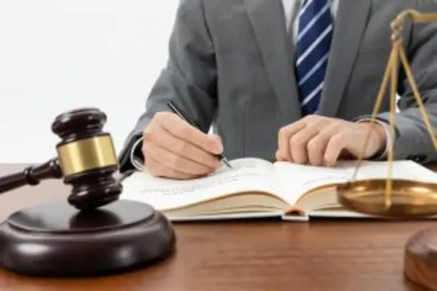 Poderes para atuação extrajudicial não limitam procuração geral para o foro Poderes para atuação extrajudicial não limitam procuração geral para o foro