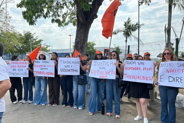 Servidores de cartório cobram salários e explicação sobre afastamento Servidores de cartório cobram salários e explicação sobre afastamento