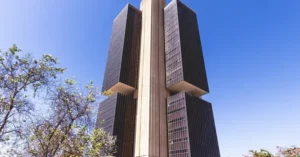 Banco Central decreta liquidação extrajudicial de duas distribuidoras ligadas ao caso Master Banco Central decreta liquidação extrajudicial de duas distribuidoras ligadas ao caso Master