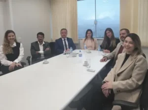 Cartórios vão comunicar suspeitas de loteamentos clandestinos ao MPSC Cartórios vão comunicar suspeitas de loteamentos clandestinos ao MPSC