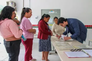 Corregedoria do Foro Extrajudicial entrega certidões em comunidade indígena no Vale do Itajaí - Imprensa - Poder Judiciário de Santa Catarina Corregedoria do Foro Extrajudicial entrega certidões em comunidade indígena no Vale do Itajaí - Imprensa - Poder Judiciário de Santa Catarina