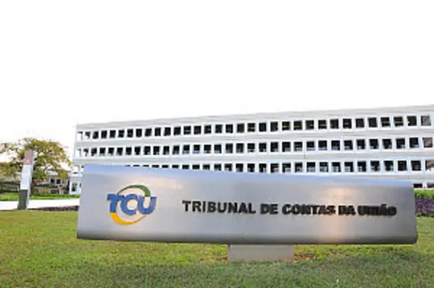 Execução fiscal das anuidades dos conselhos profissionais: cobrança extrajudicial Execução fiscal das anuidades dos conselhos profissionais: cobrança extrajudicial
