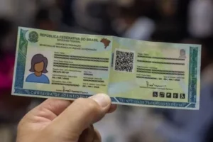 Após aprovação de lei em 2022, mais de 40 mil brasileiros trocaram de nome em cartórios Após aprovação de lei em 2022, mais de 40 mil brasileiros trocaram de nome em cartórios