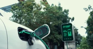 Carro elétrico ‘salva’ eleição após apagão em cartório no Paraná Carro elétrico ‘salva’ eleição após apagão em cartório no Paraná