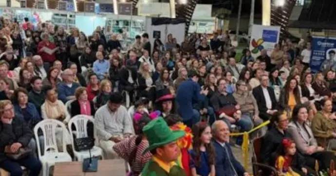 Cartório de Cachoeira começará a distribuir urnas eleitorais neste sábado Cartório de Cachoeira começará a distribuir urnas eleitorais neste sábado