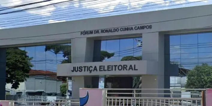 Cartório Eleitoral de Uberlândia tem fiação furtada a dois dias da eleição Cartório Eleitoral de Uberlândia tem fiação furtada a dois dias da eleição