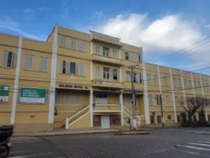 Castelinho volta a receber seções eleitorais - Grupo A Hora Castelinho volta a receber seções eleitorais - Grupo A Hora