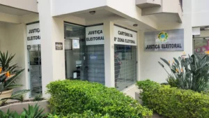 Trânsito terá bloqueios no entorno do Cartório Eleitoral em Bento Gonçalves Trânsito terá bloqueios no entorno do Cartório Eleitoral em Bento Gonçalves