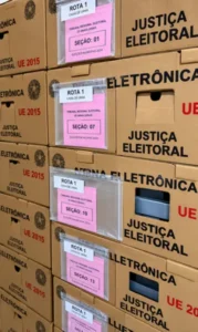 Urnas eletrônicas de Dores de Campos estão no Cartório em Prados - Portal Dores de Campos Urnas eletrônicas de Dores de Campos estão no Cartório em Prados - Portal Dores de Campos